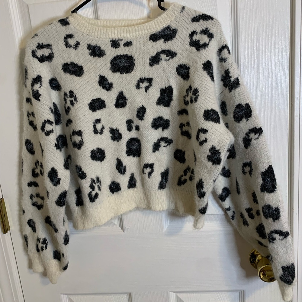 Cupcakes & Cashmere Fuzzy Animal Print Crop Sweater